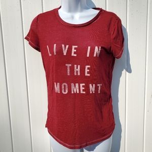 American Eagle T-Shirt Live in the Moment